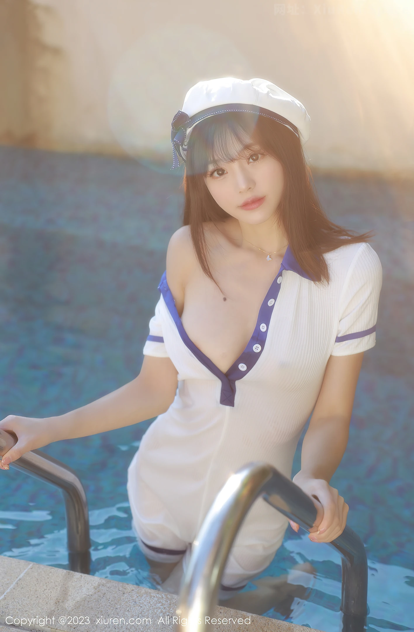 图片[4]-[XiuRen秀人网]2023.05.06 NO.6686 佘贝拉Bella 白色连体短袖制服性感私房写真集-秀人网官方网站